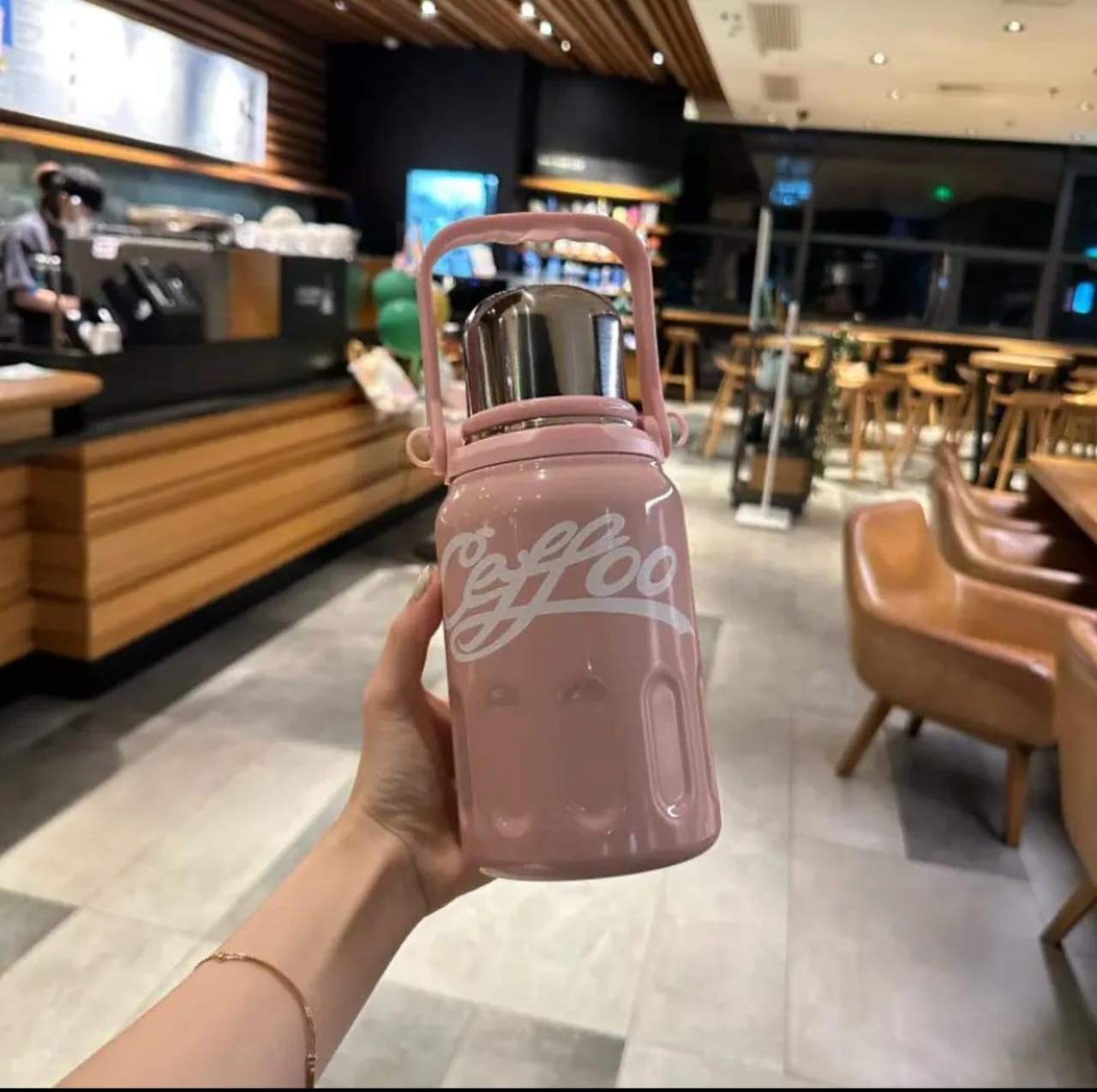 Modern Portable Strap Design Large-Capacity Stainless Steel Vacuum Tumbler Thermos 6-12 Hours Thermal Insulation High-Looking